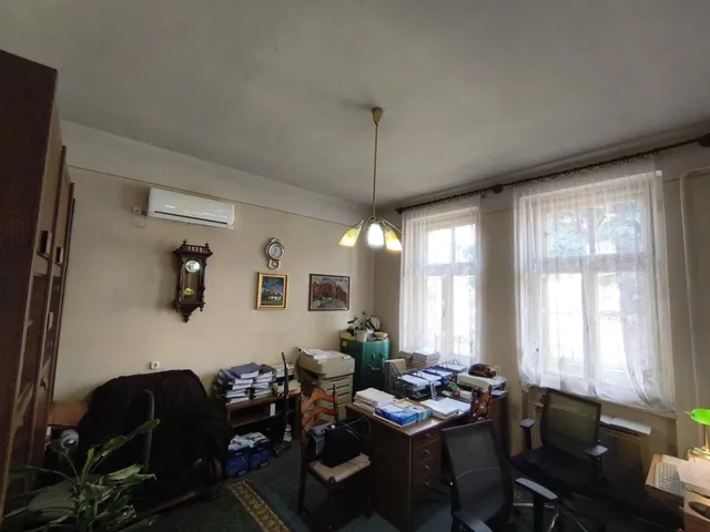 Eladó kereskedelmi és ipari ingatlan Balatonföldvár 70 nm