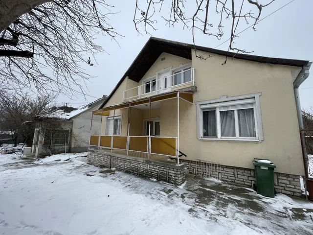 Eladó ház Öskü 110 nm