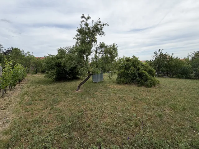 Eladó telek Balatonalmádi, Vöröshegyi út 1497 nm