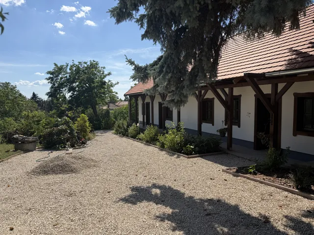 Eladó ház Balatonfőkajár 120 nm