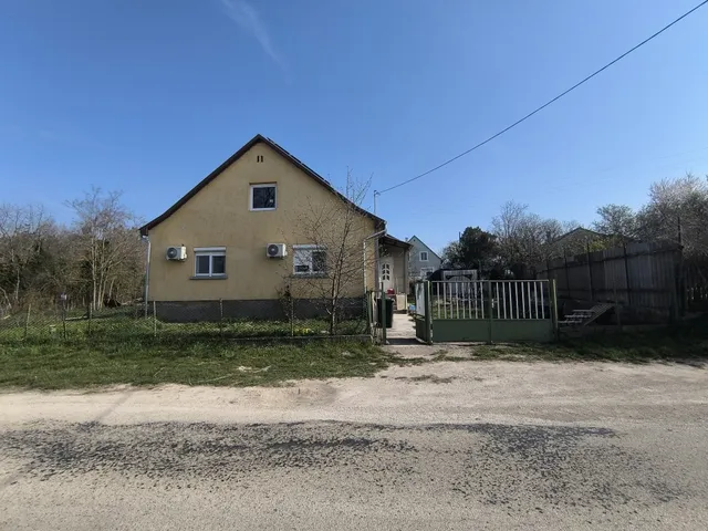 Eladó ház Zánka 100 nm