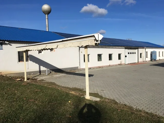 Eladó kereskedelmi és ipari ingatlan Veszprém 7399 nm