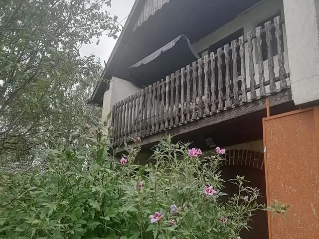 Eladó telek Veszprém, Tikhegy 1364 nm