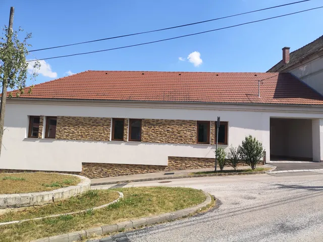 Eladó ház Veszprém 159 nm