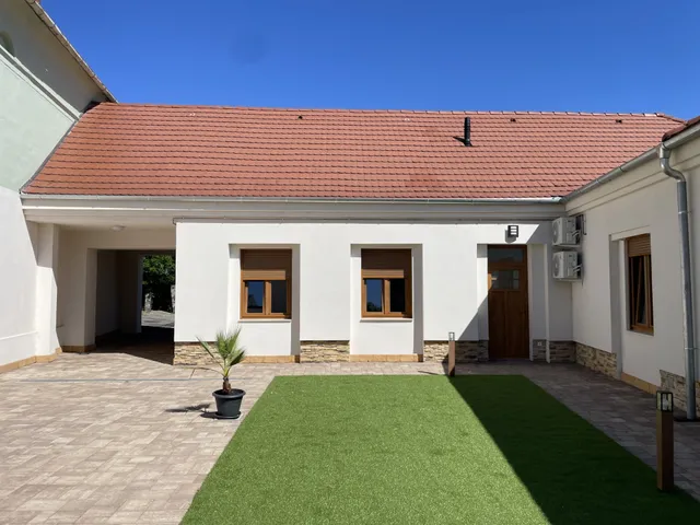 Eladó ház Veszprém 159 nm