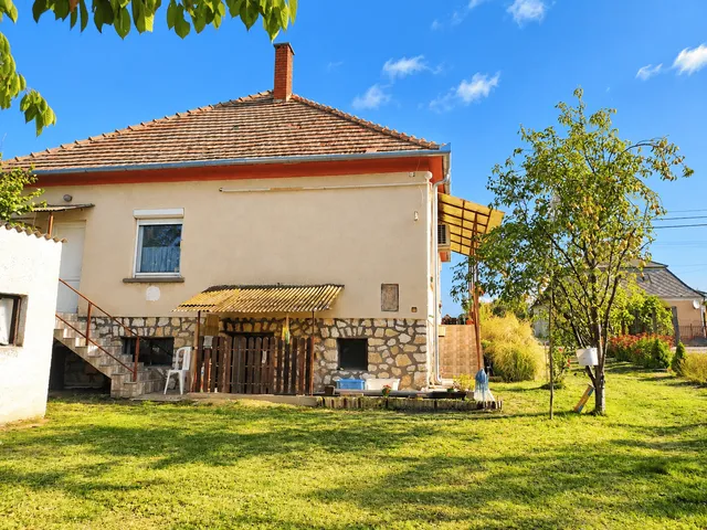 Eladó ház Bakonykoppány 100 nm