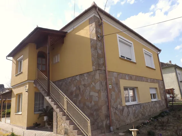 Eladó ház Csurgó 215 nm