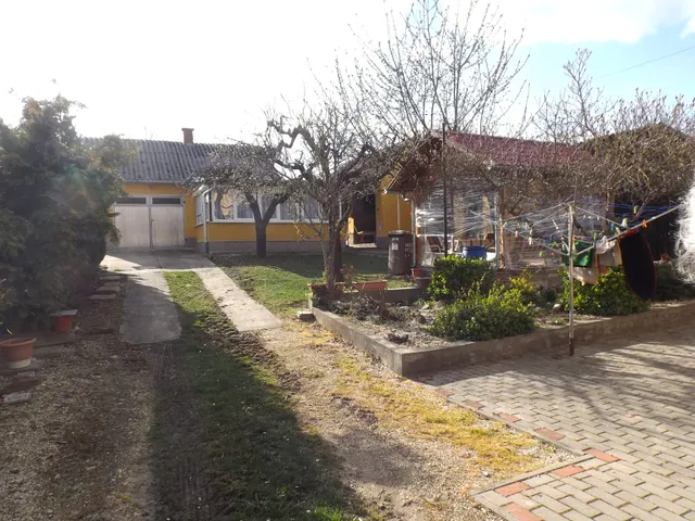 Eladó ház Csurgó 215 nm