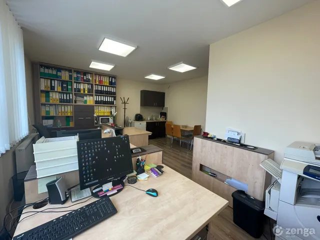 Eladó kereskedelmi és ipari ingatlan Szombathely 55 nm