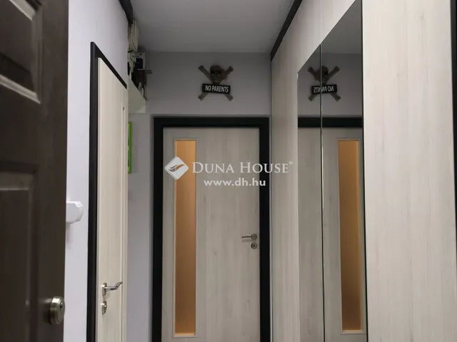 Eladó lakás Szentendre, Püspökmajori lakótelep 55 nm