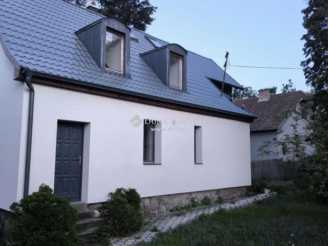 Eladó ház Leányfalu 237 nm