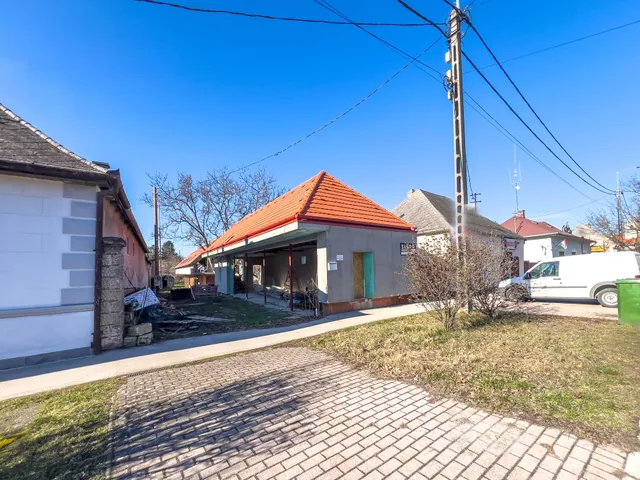 Eladó ház Biatorbágy, Nagy utca 44. 305 nm