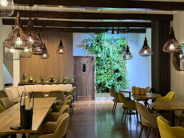 Eladó kereskedelmi és ipari ingatlan Biatorbágy 170 nm