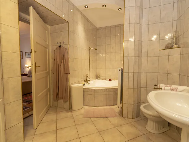 Eladó lakás Budapest XI. kerület 77 nm