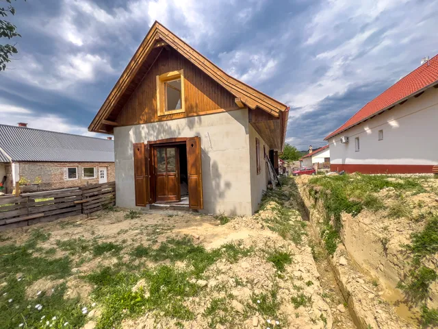 Eladó ház Csabdi, Kossuth Lajos utca 34 45 nm