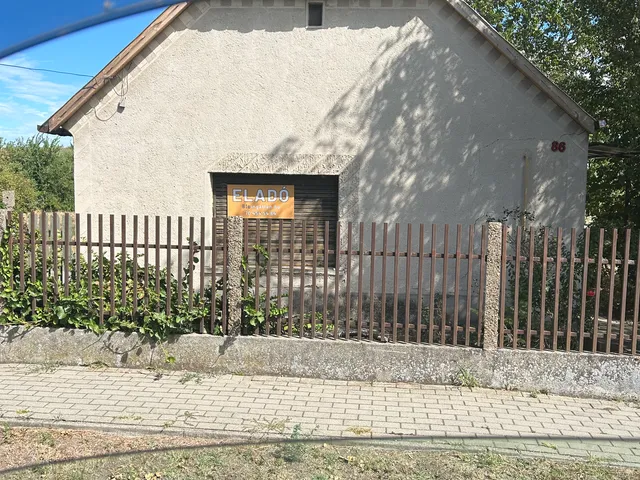 Eladó ház Felcsút 104 nm