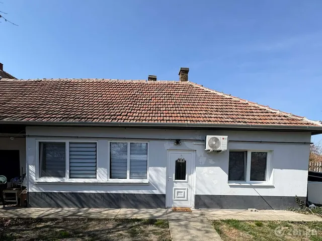 Eladó lakás Polgár 58 nm