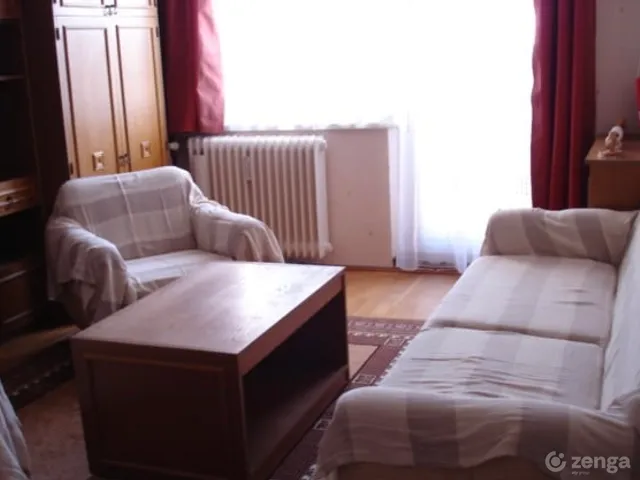 Eladó lakás Veszprém, Cholnokyváros 42 nm