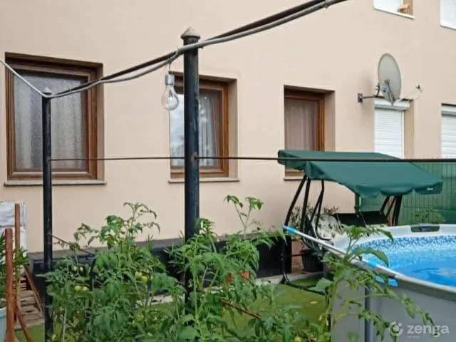 Eladó lakás Jászberény, Hűtőgépgyári lakótelep 65 nm