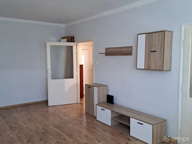 Eladó lakás Szombathely, Derkovits-lakótelep 42 nm