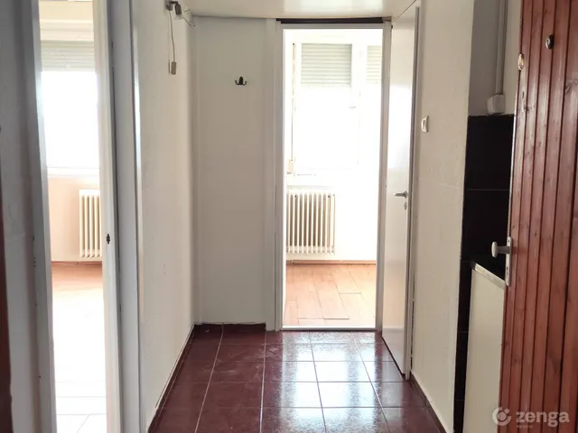 Eladó lakás Tatabánya, Újváros 36 nm