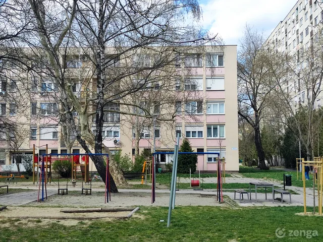 Eladó lakás Tatabánya, Újváros 36 nm