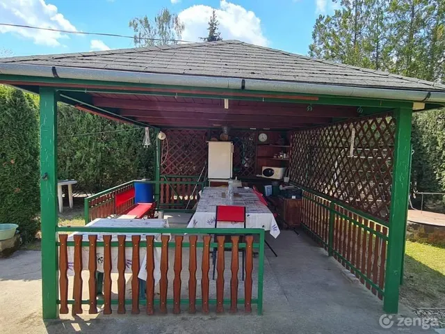 Eladó telek Tápiószőlős 1705 nm