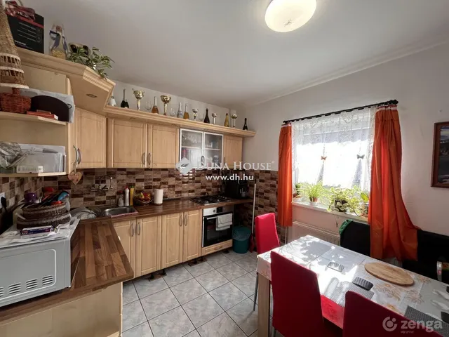 Eladó ház Zánka 125 nm