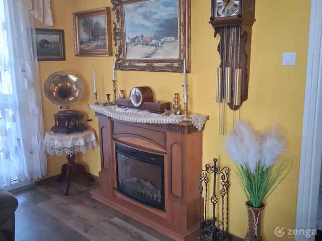 Eladó lakás Kapuvár, Városközpont 52 nm