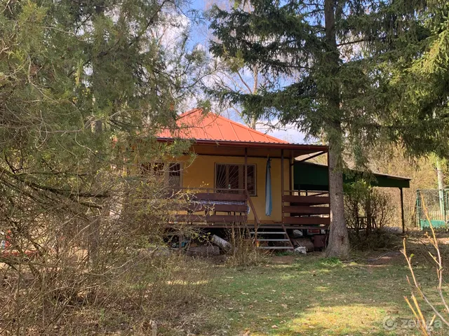 Eladó üdülő és hétvégi ház Kismaros, Börzsönyliget 30 nm