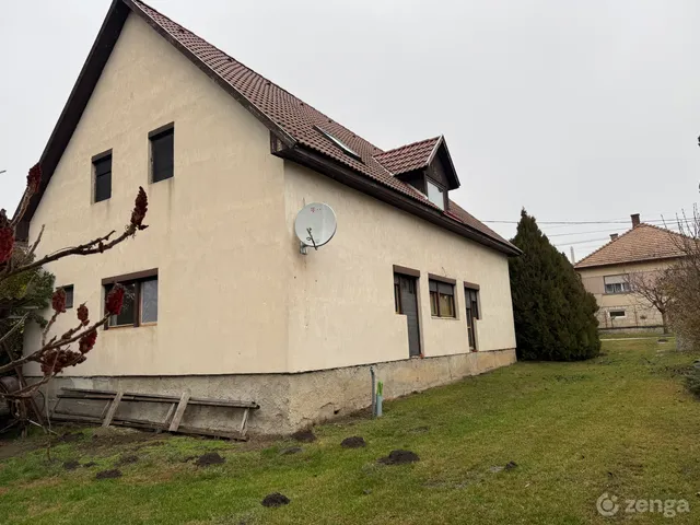 Eladó ház Seregélyes 150 nm