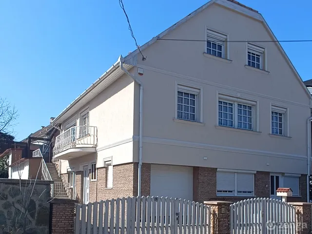 Eladó ház Pápa, Belváros 280 nm