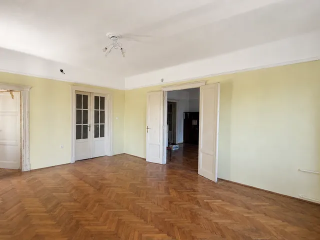 Eladó lakás Budapest II. kerület, Országút 138 nm