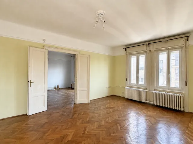 Eladó lakás Budapest II. kerület, Országút 138 nm