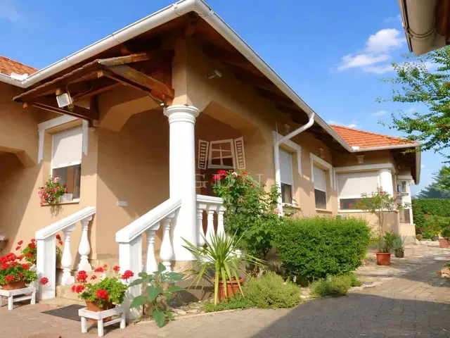 Eladó ház Borgáta 290 nm