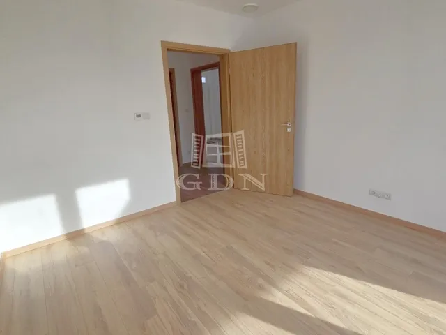 Eladó ház Perenye 91 nm