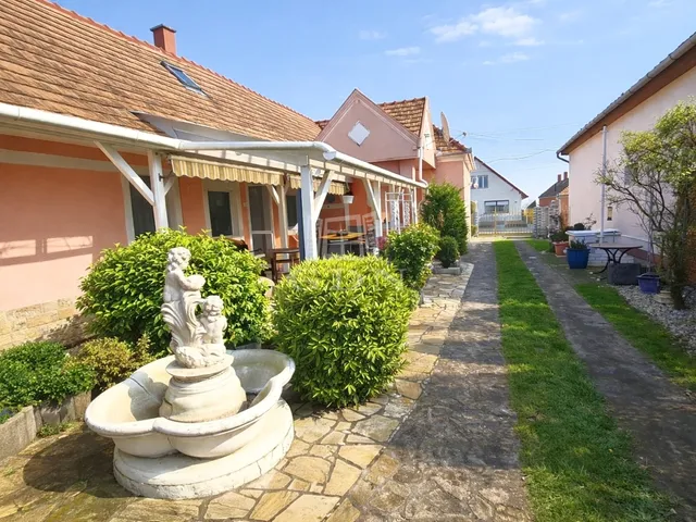 Eladó ház Sármellék 108 nm