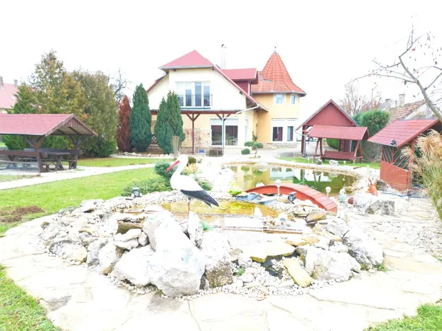 Eladó ház Felsőpáhok 320 nm