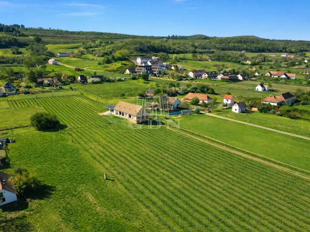 Eladó ház Szekszárd, Szőlőhegy 135 nm