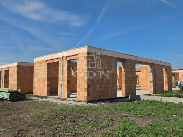 Eladó ház Bodajk 90 nm
