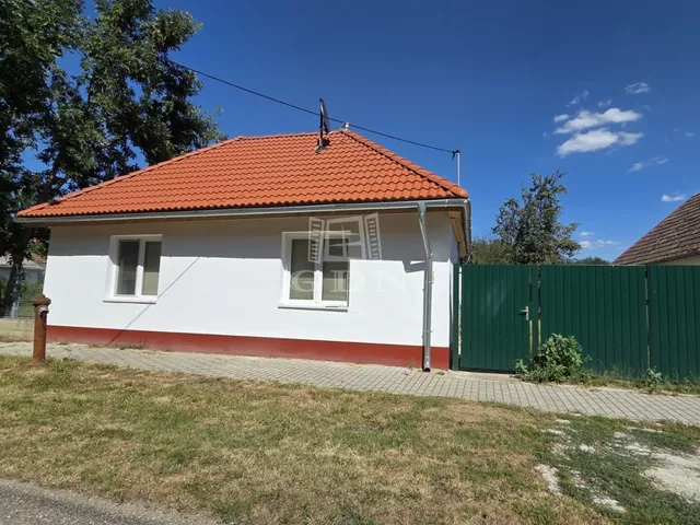 Eladó ház Sobor 90 nm