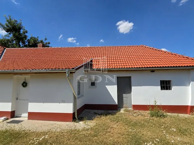 Eladó ház Sobor 90 nm