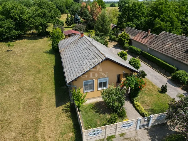 Eladó ház Pusztakovácsi 100 nm