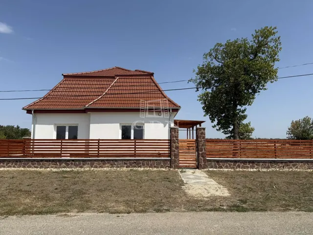 Eladó ház Páli 107 nm