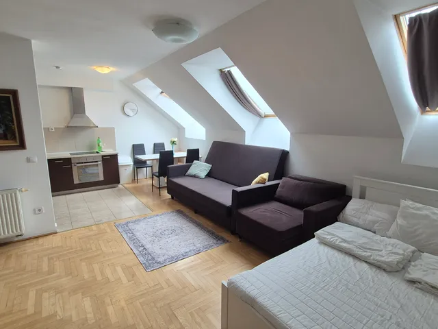 Eladó lakás Budapest VII. kerület, Belső-Erzsébetváros, Gozsdu udvar 57 nm