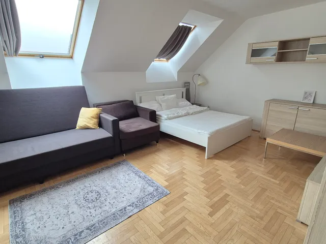 Eladó lakás Budapest VII. kerület, Belső-Erzsébetváros, Gozsdu udvar 57 nm