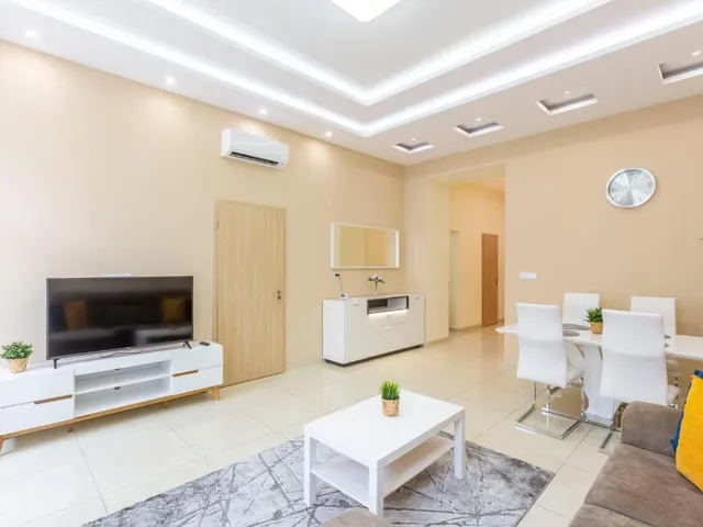 Eladó lakás Budapest VI. kerület, Nagykörúton belüli terület 86 nm