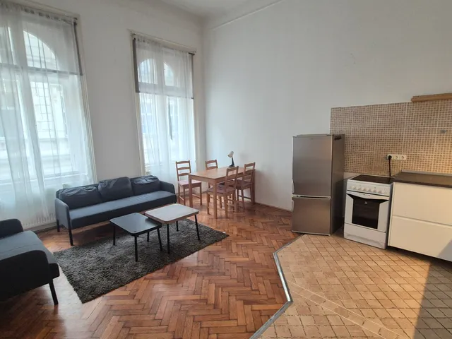 Eladó lakás Budapest VI. kerület, Nagykörúton kívüli terület 54 nm