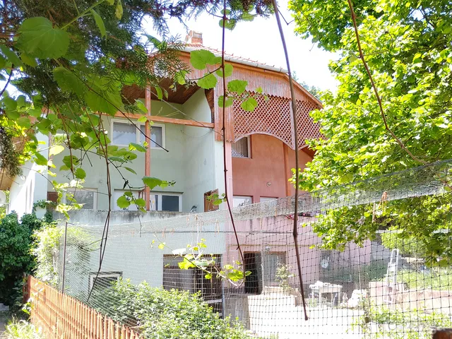 Kiadó ház Velence, Bencehegy 96 nm