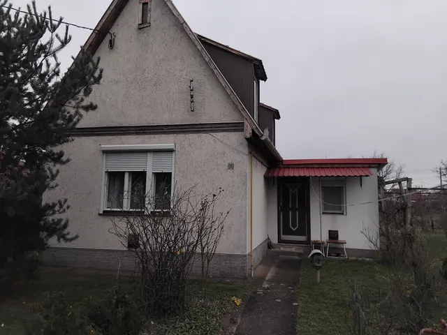 Eladó ház Debrecen, Dombos 50 nm